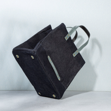 Leather Tote Bag Essentials for Work and Travel